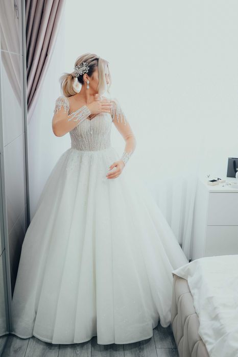 Vand rochie de mireasa