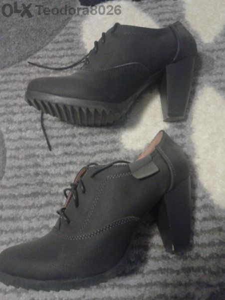 Дамски обувки