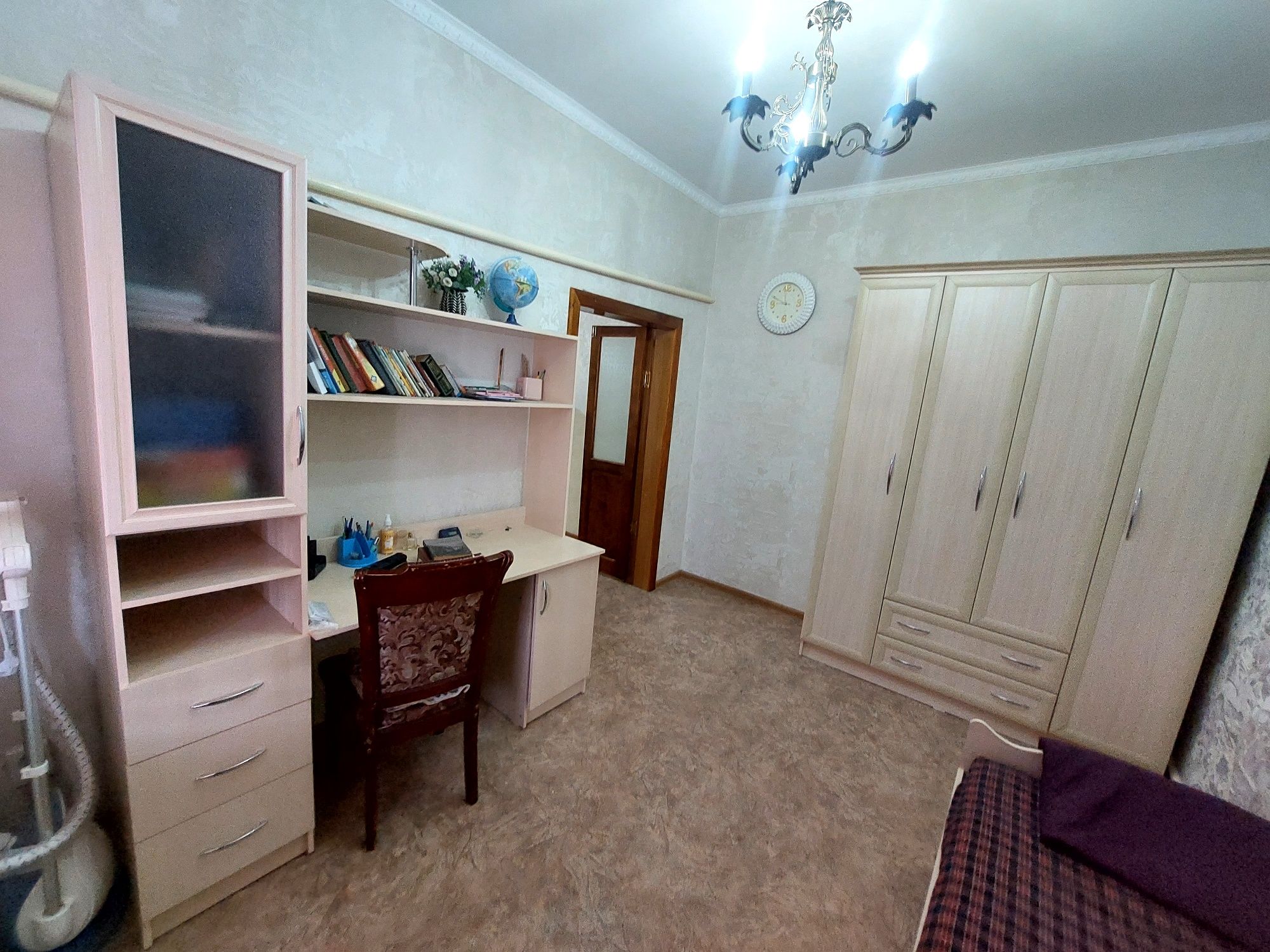 Продается уютный дом в спальном районе