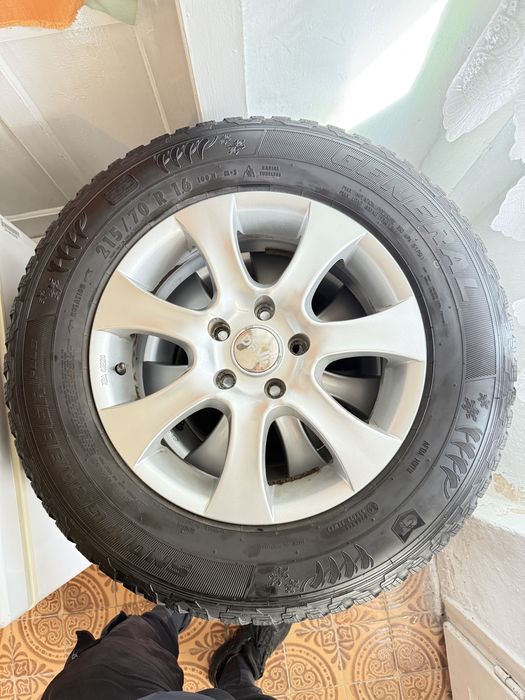 De vanzare jante +cauciucuri Hiunday , Ford ….