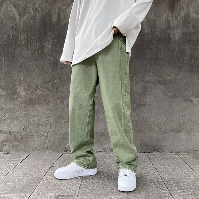 Продаю мужскую одежду .