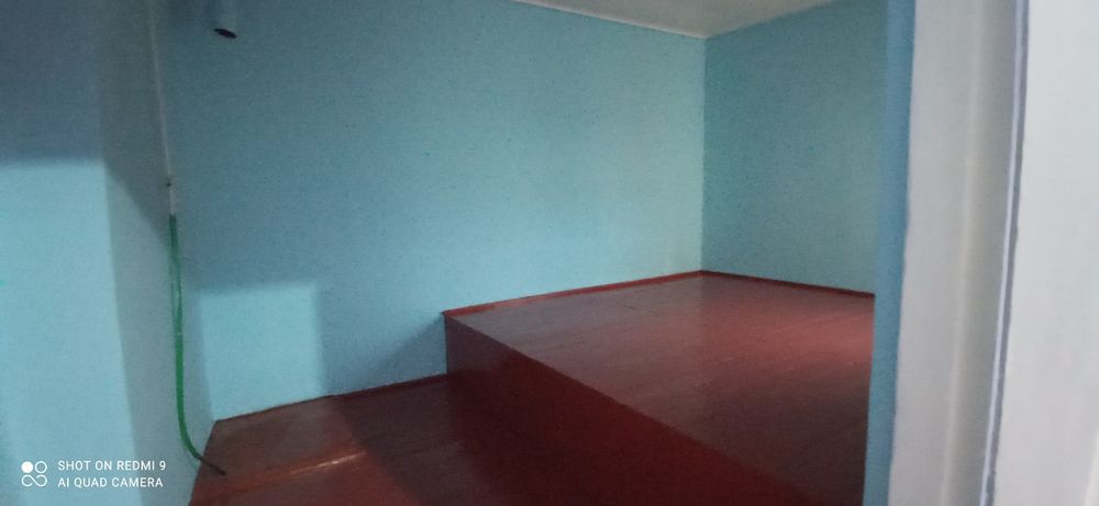 Уй сотилади 35000$