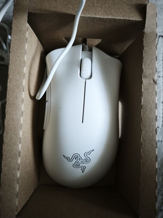 Razer Deathadder само тествана!
