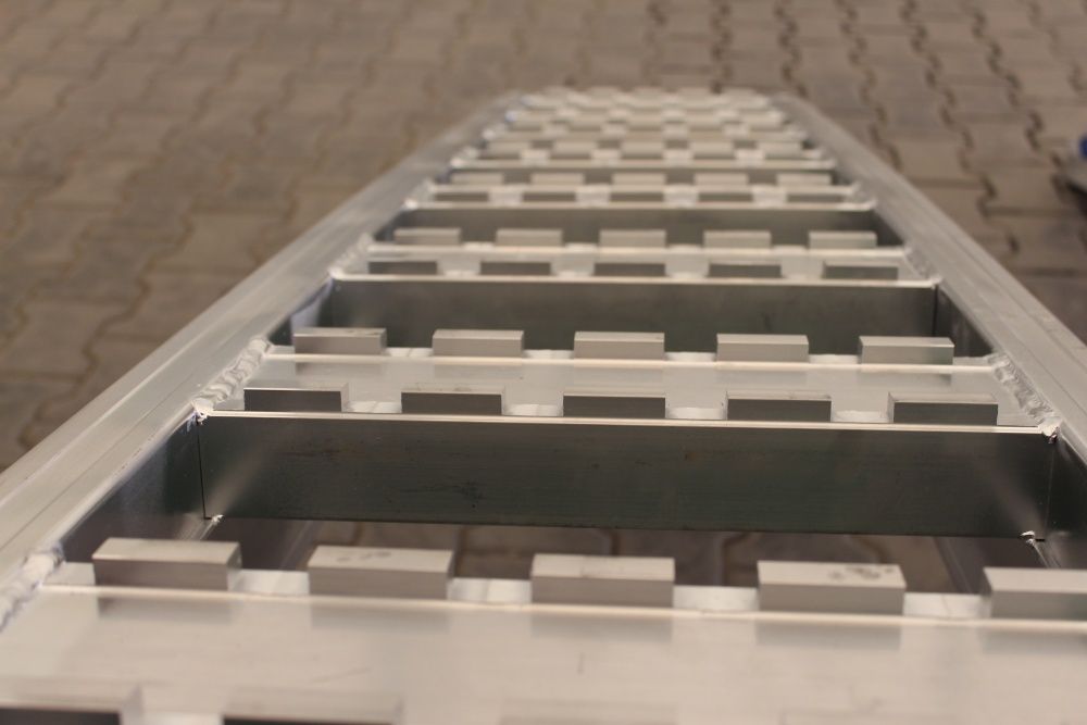 Rampe aluminiu pt incarcare utilaje,auto,moto,lize