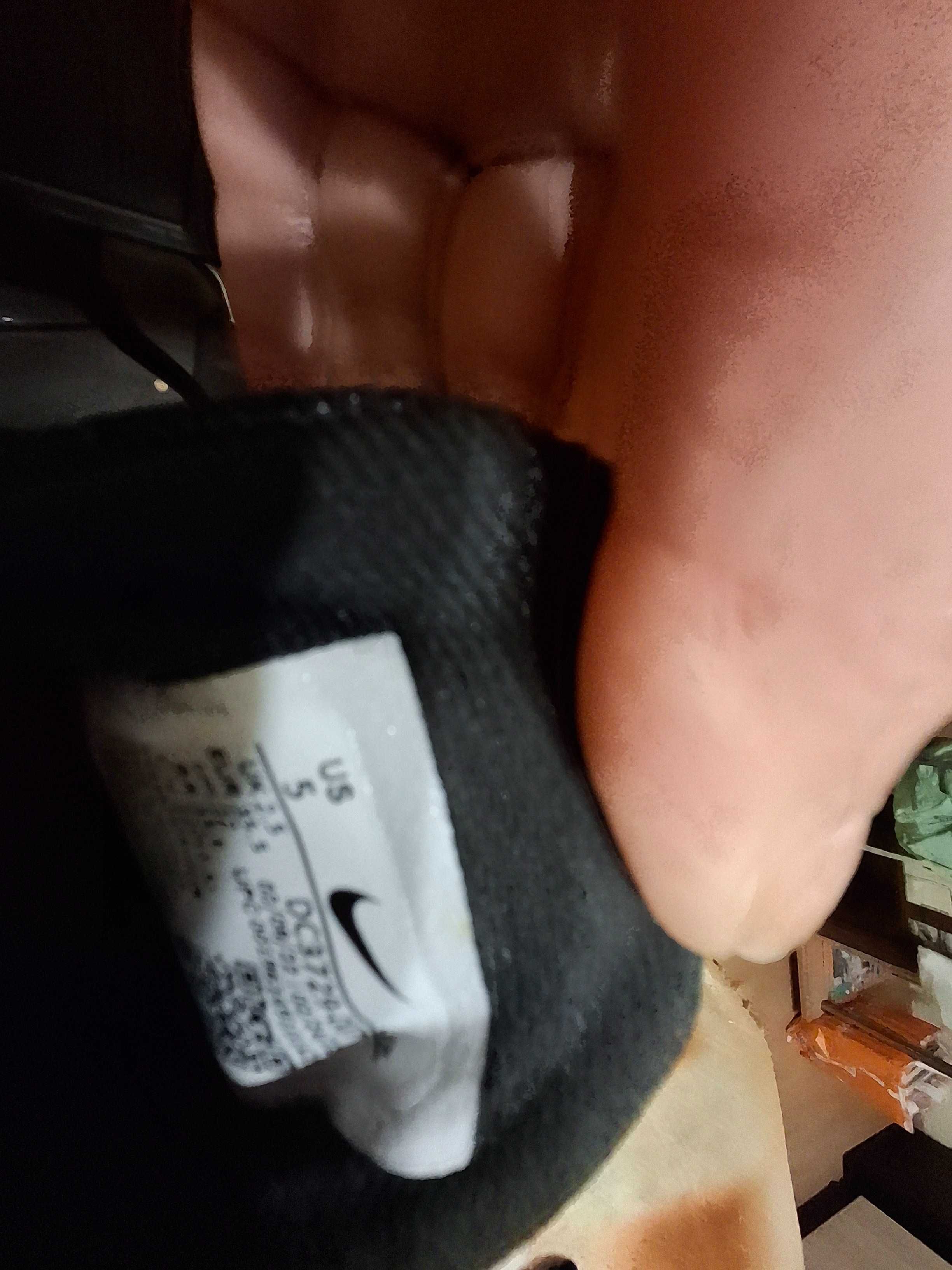 Чисто нови маратонки Nike