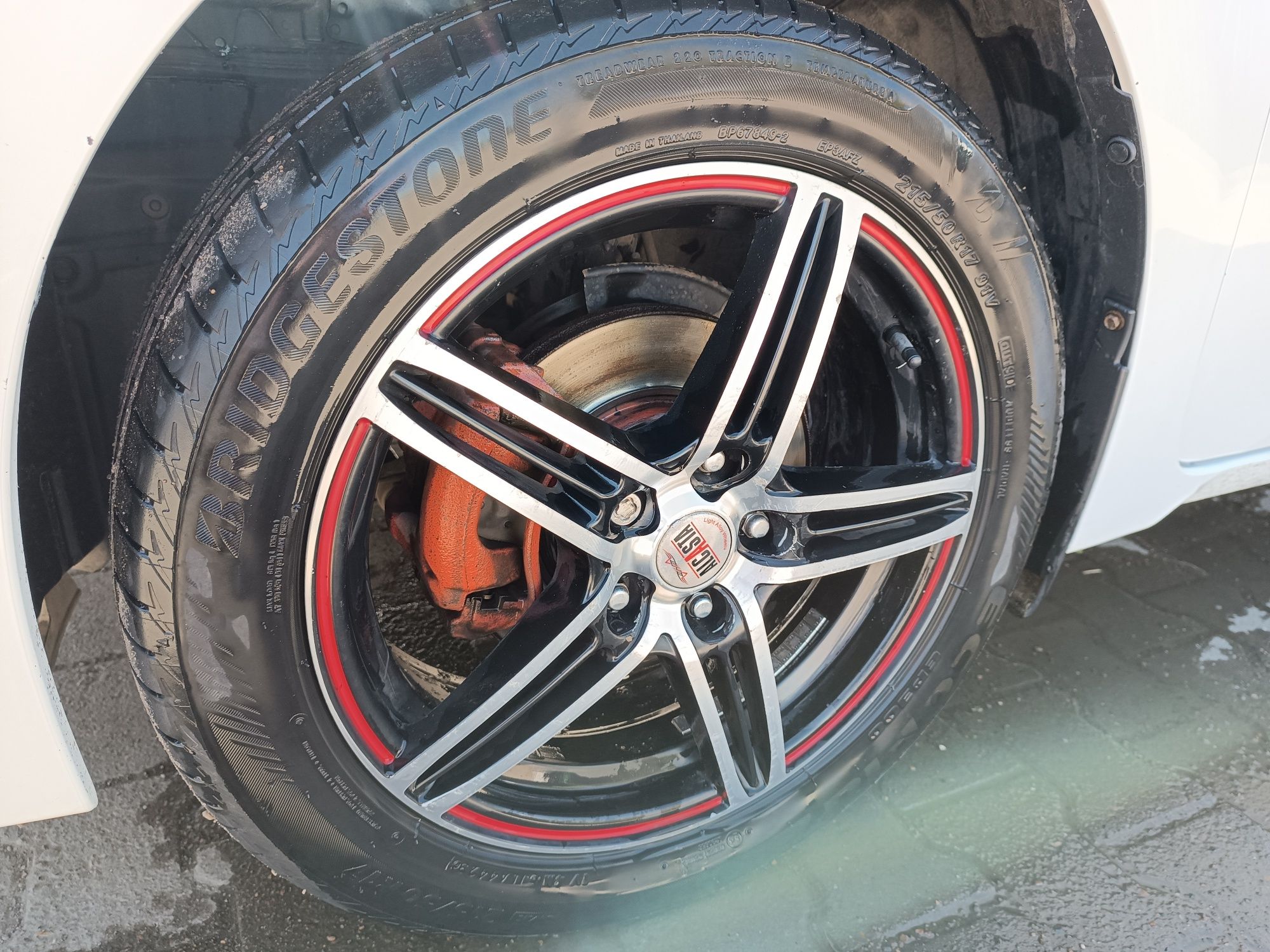 Продам колеса R 17, Bridgestone. Отл состояние. 4 шт