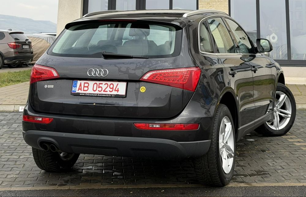 Audi Q5  2,0 TDI