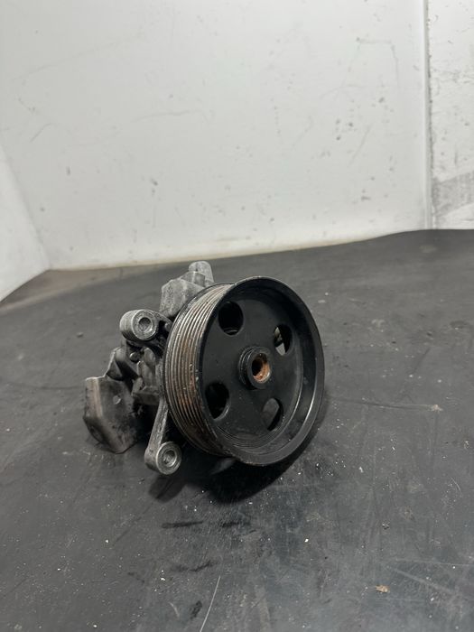 Pompa servo servodirectie Mercedes Sprinter 3.0 CDI Sprinter 318 319