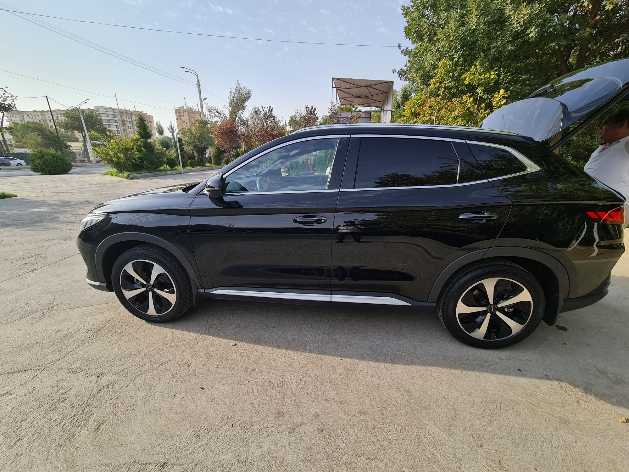 Byd song plus gibrit 1100km yuradi