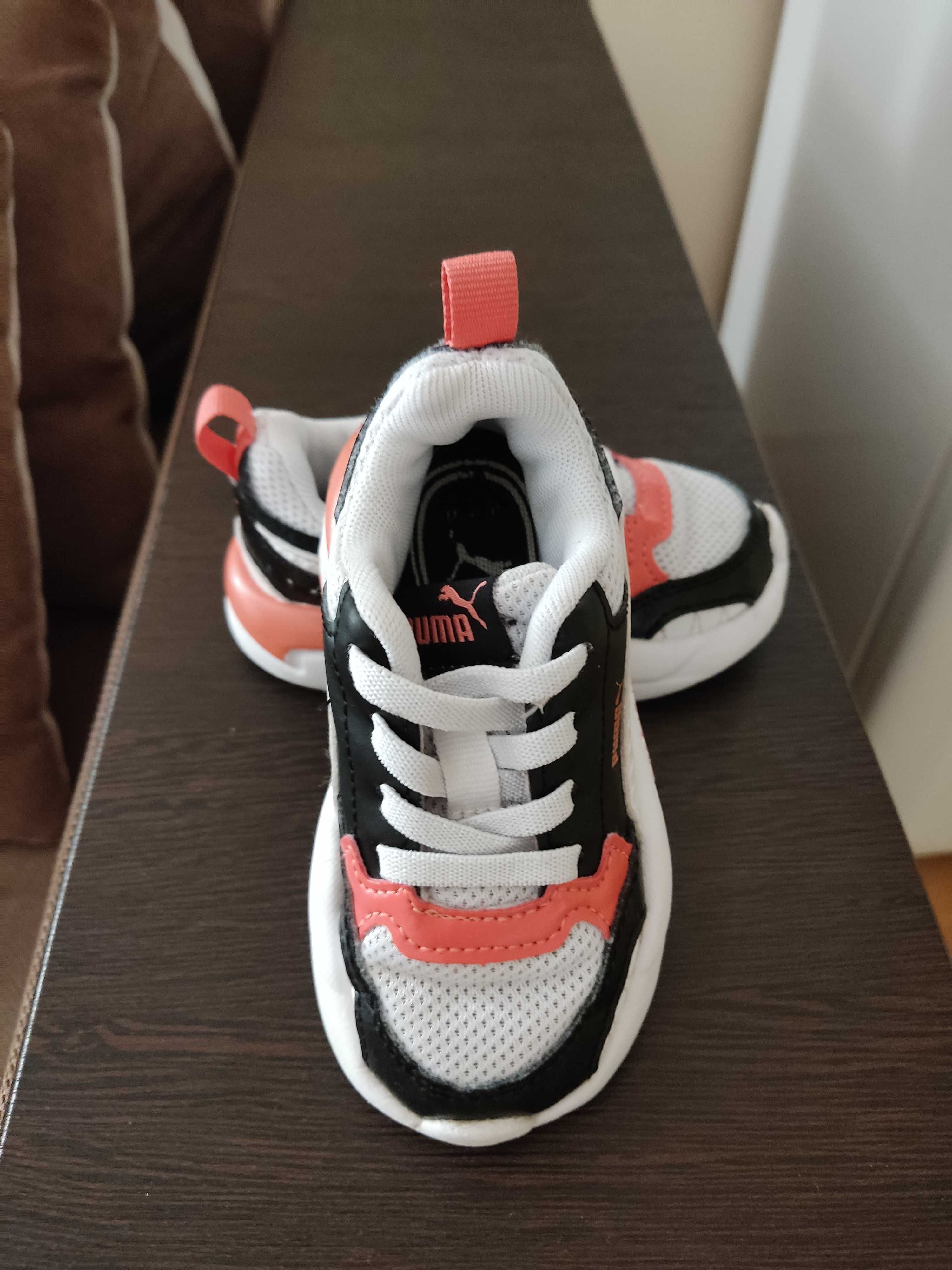 Маратонки за момиченце Puma