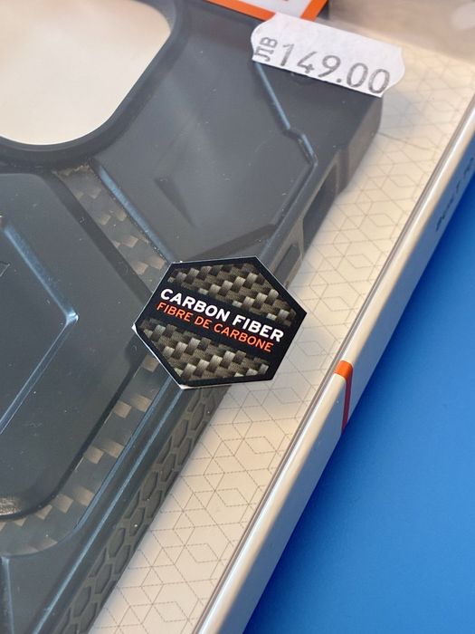 Калъф UAG Monarch Pro MagSafe Carbon Fiber iPhone 15 Pro Max Кейс Case