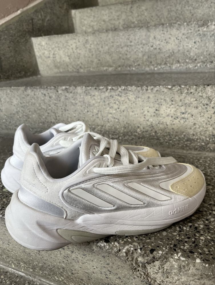 Adidas маратонки