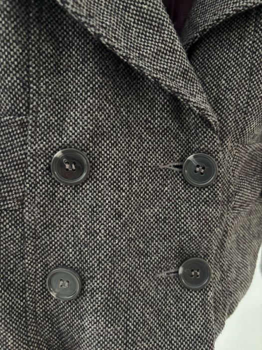 NOU! Sacou scurt, elegant, cu detalii feminine