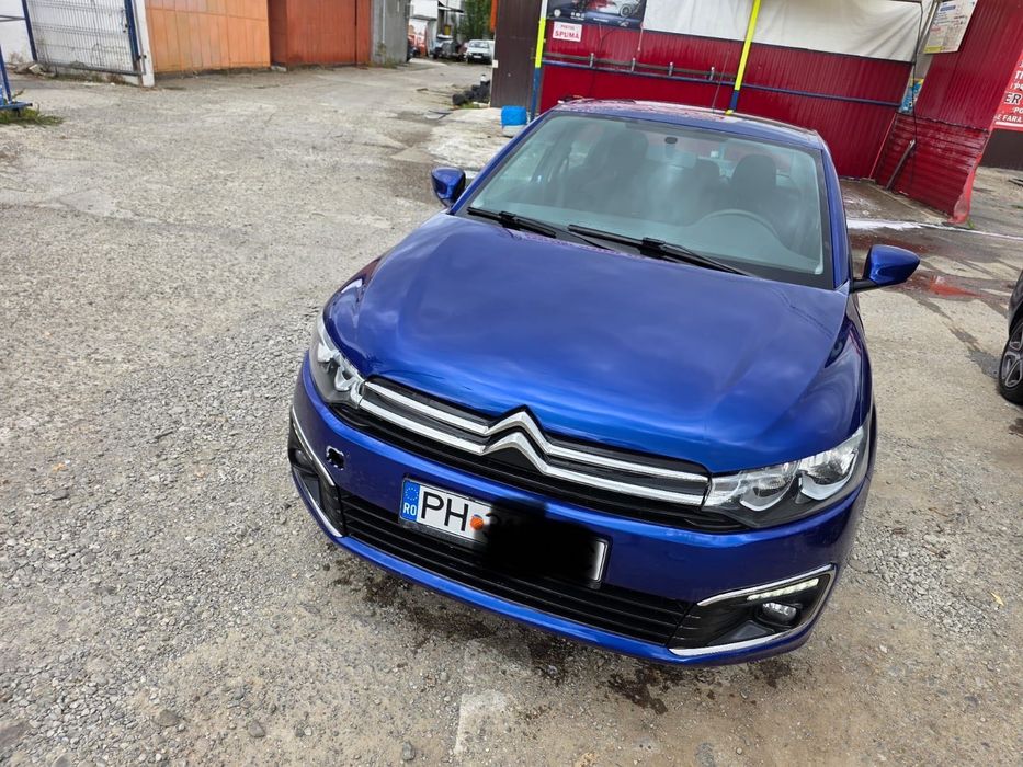 Vând Citroen C-elisee 1,2 benzină, 2017, full cu navigație.