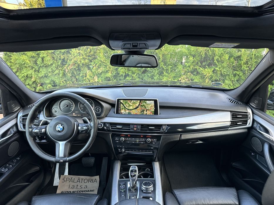 BMW X5 2015 313cp M-Packet/Panorama/HarmanKardon/DistributieNOUA !