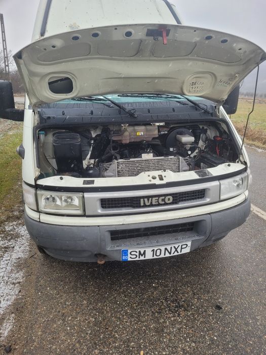 Vând iveco daily