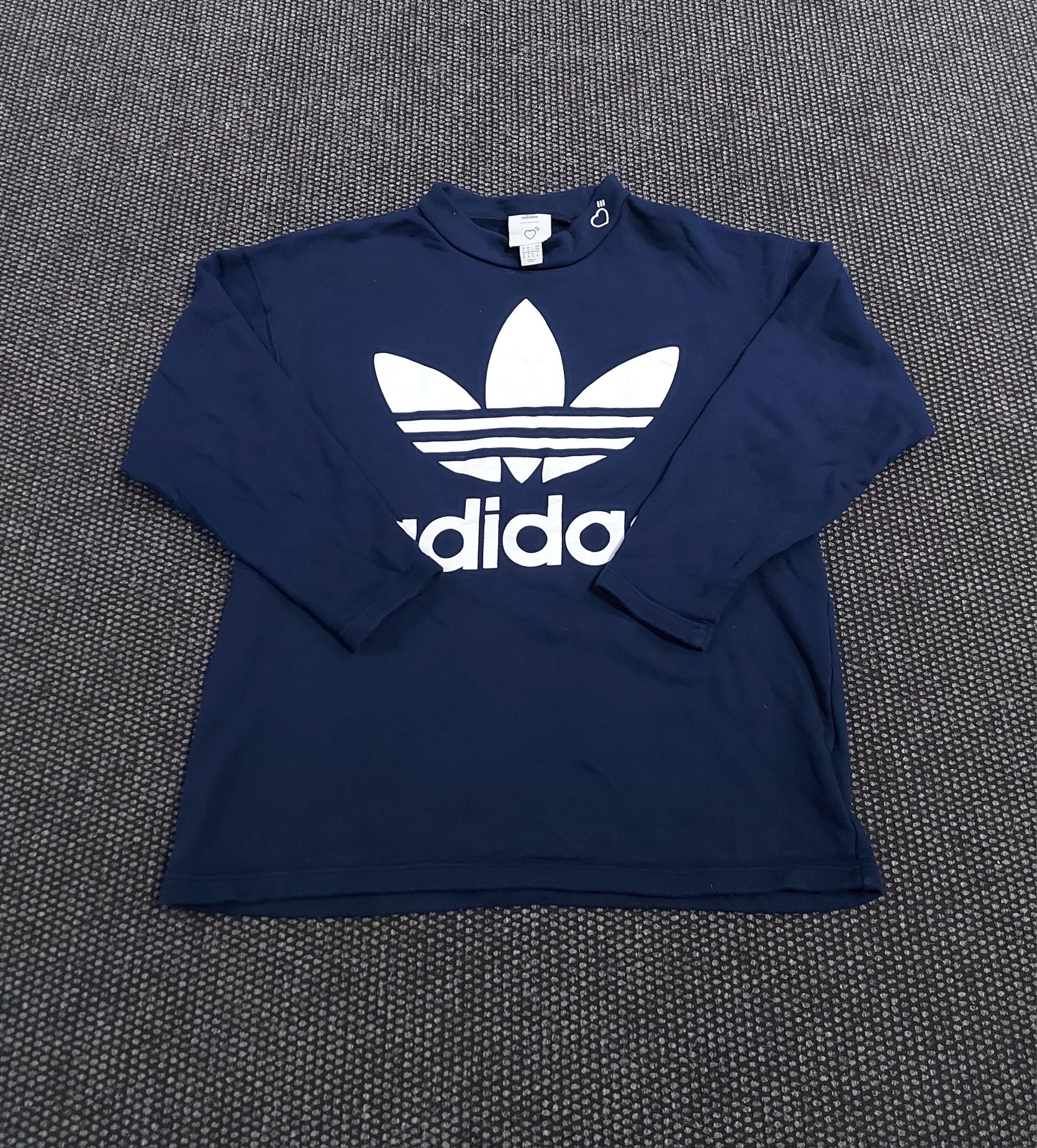 Adidas суичър M размер