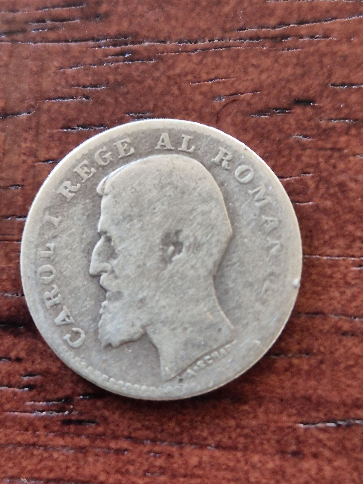 Moneda veche din argint