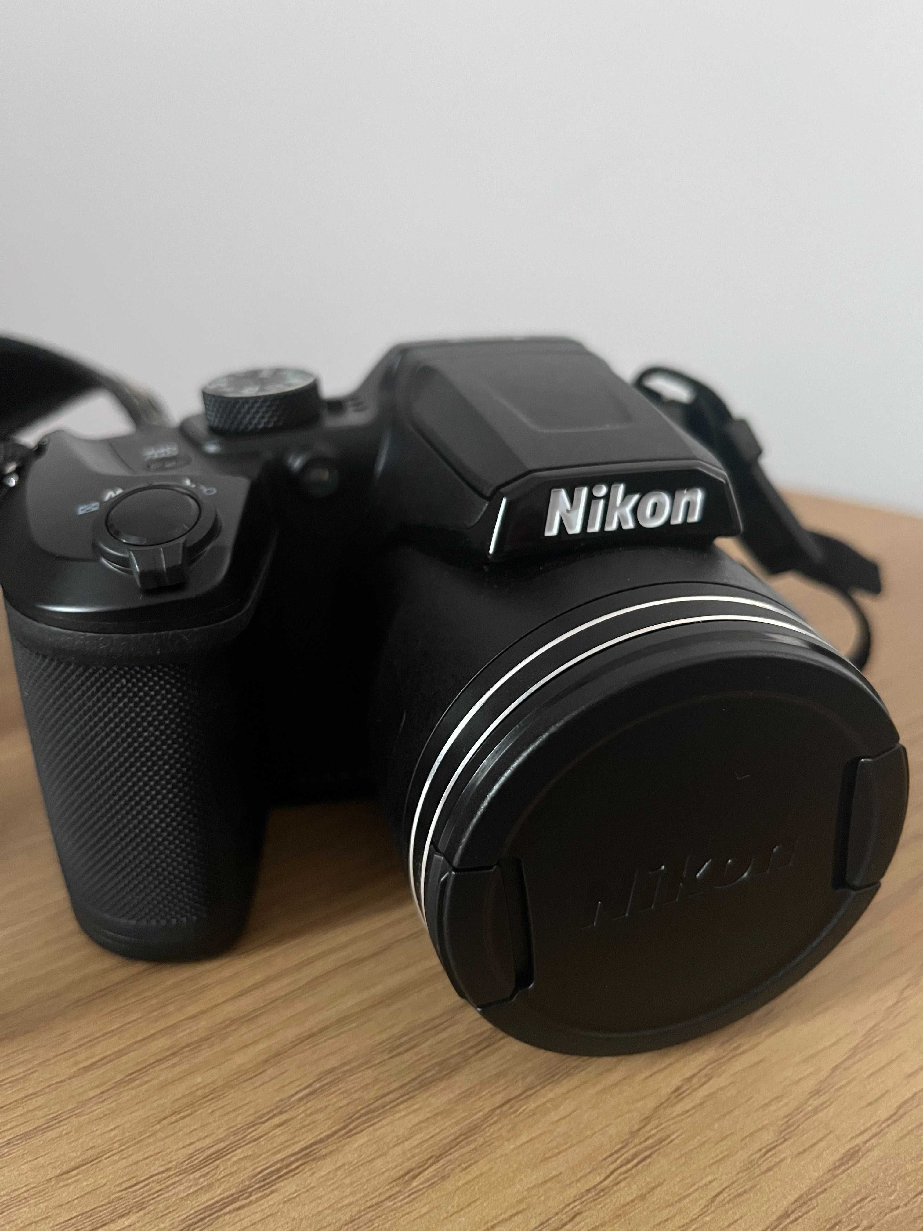 Aparat foto digital Nikon COOLPIX B500