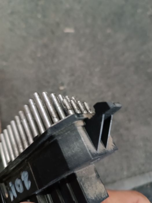 Rezistenta Renault Megane2 Scenic2 Clio3 Laguna2 Fluence Megane3