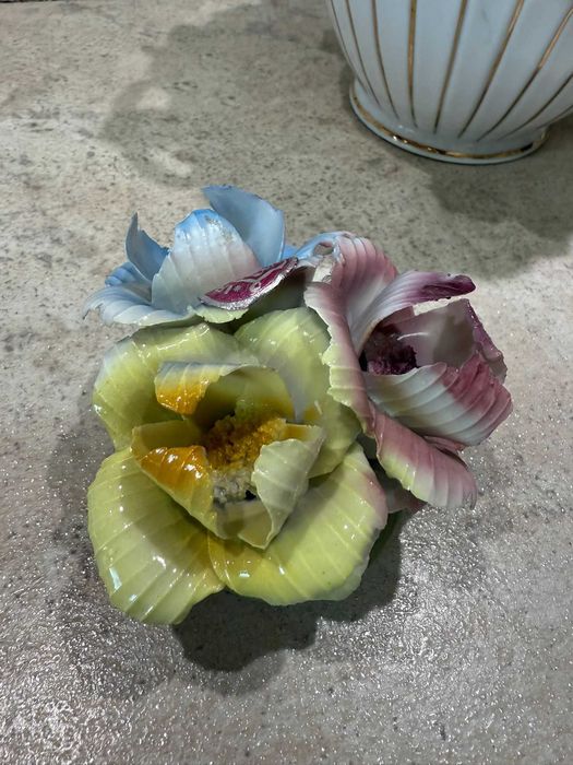 Floricele mici portelan