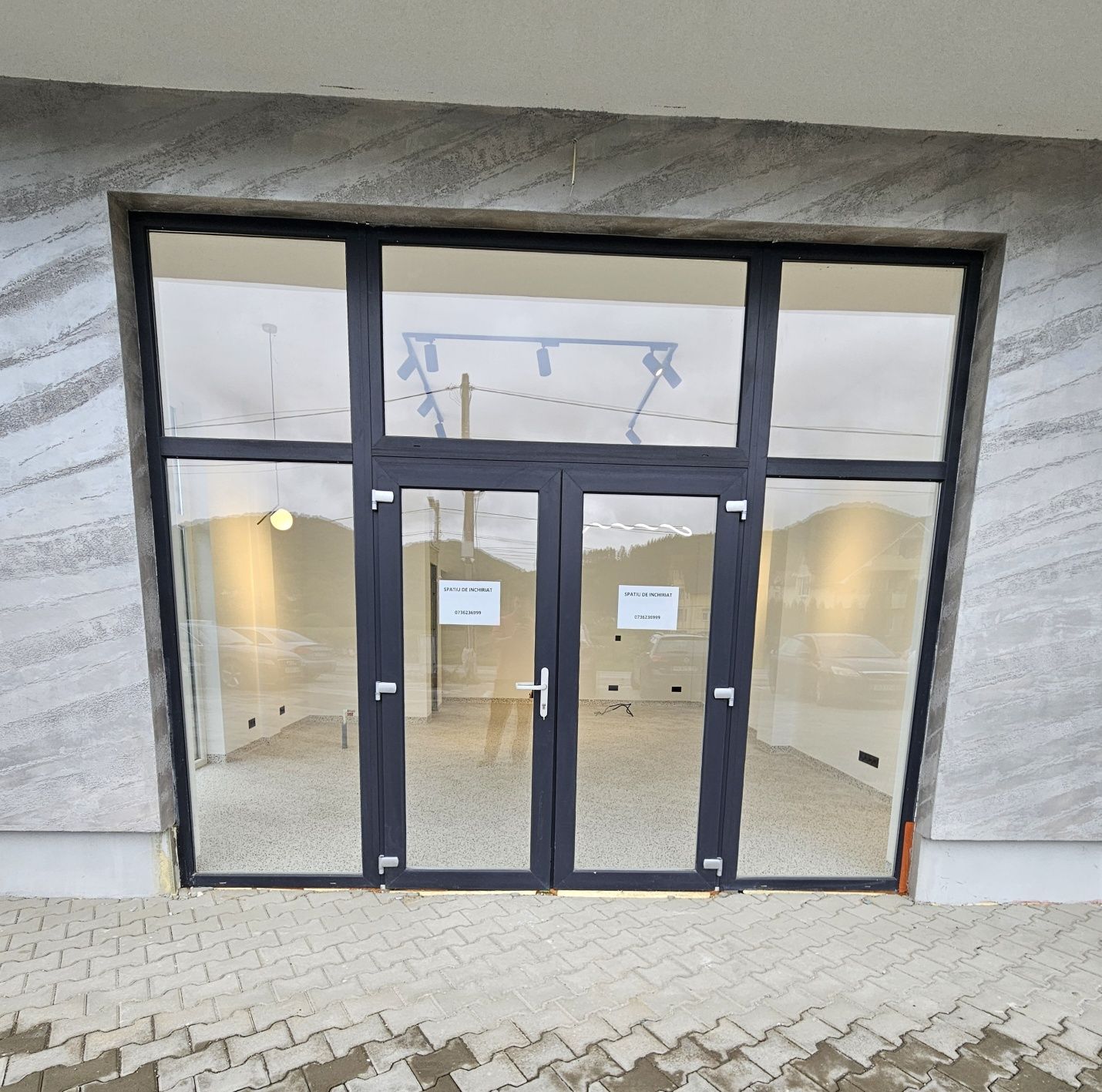 Inchiriez Spatiu Comercial