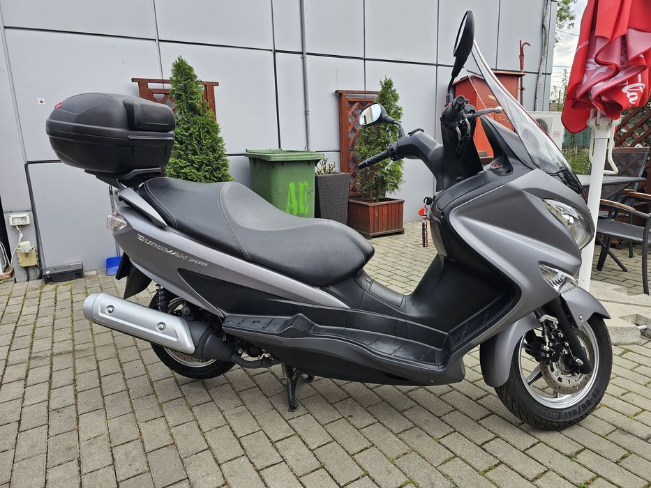 Scuter Suzuki Burgman 200