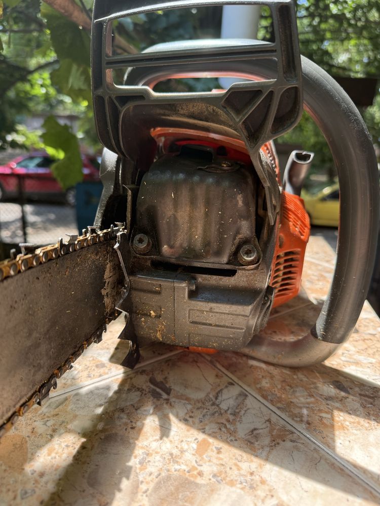 Husqvarna 555