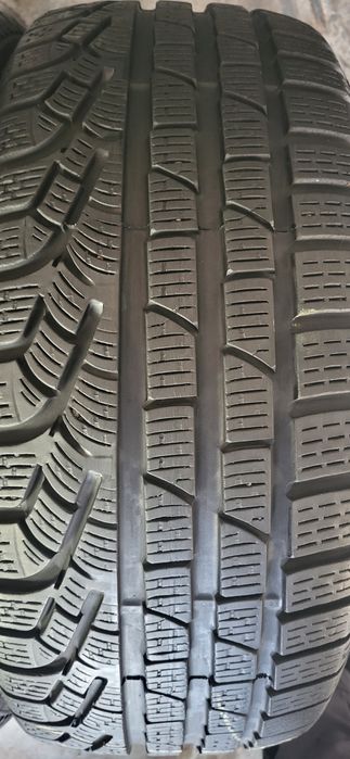 2 anvelope 225 40 18 pirelli winter 240 serie2 7mm