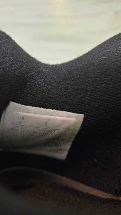 Детски обувки Nike Jordan 4 Yellow Thunder, 37ми номер