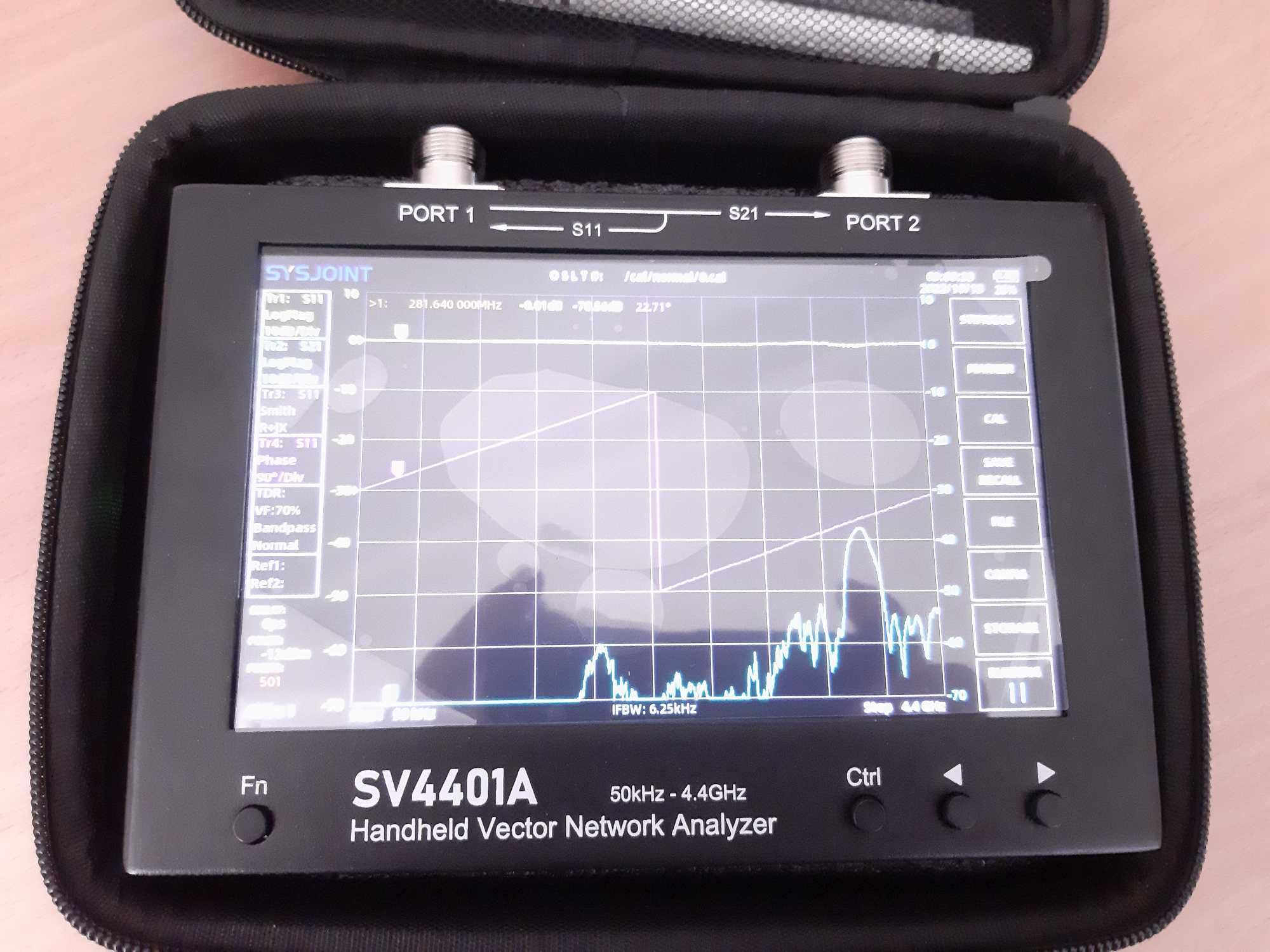 SV4401A Vector Network Analyzer 50KHz-4.4GHz 7-inch large screen 100db