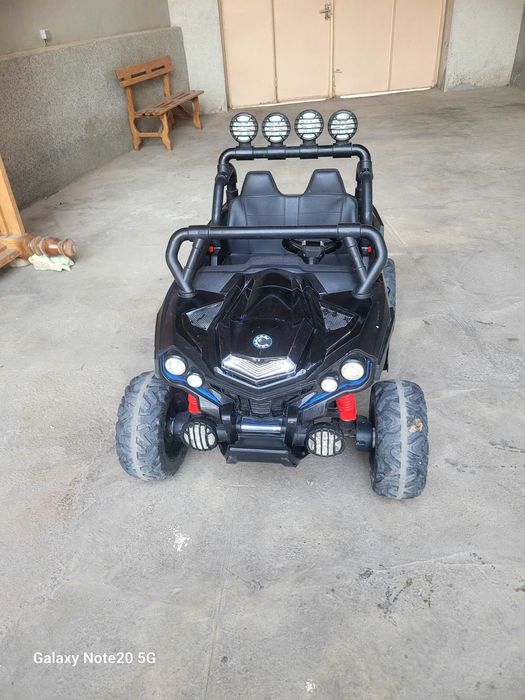 Детская автомашина