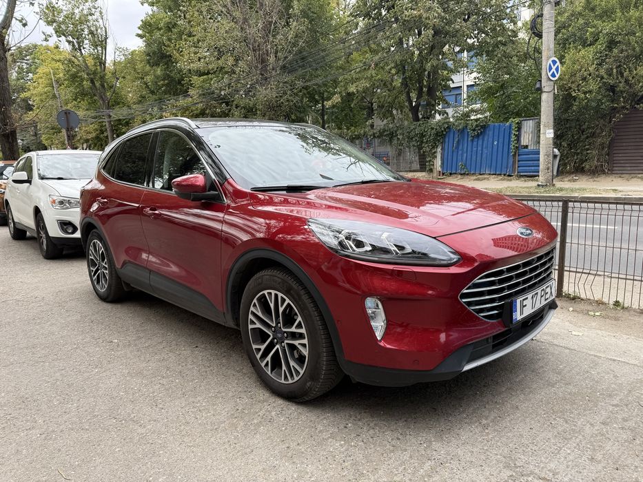 Vand Ford Kuga FULL plug in hybrid automat impecabil inmatriculat