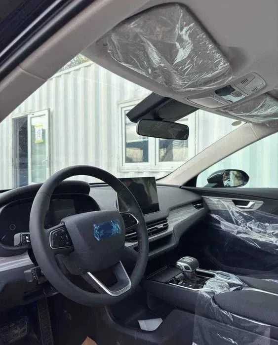 Hongqie E-QM5 500 km naqt va nasiya asosida chiqazib beramiz