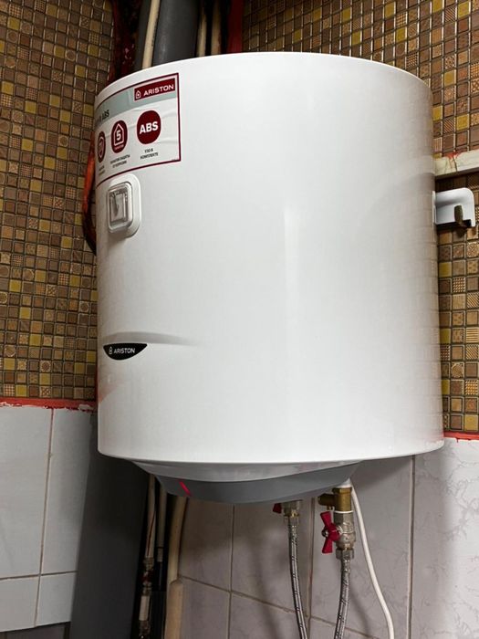 водонагреватель бойлер Аристон Ariston 50л