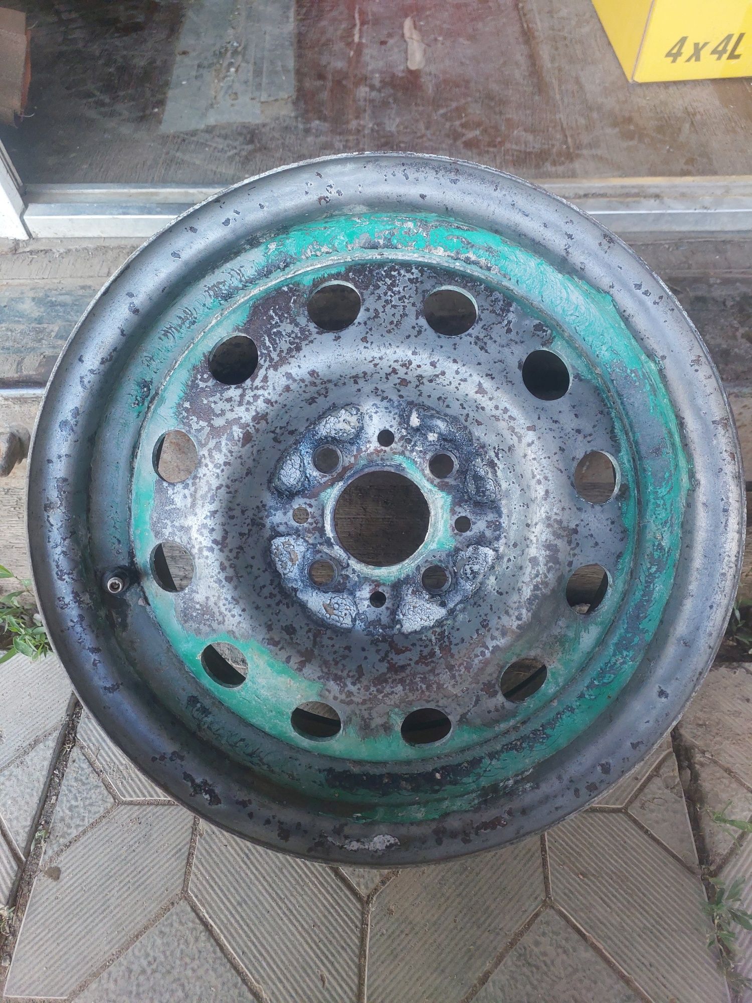 Диск r14 продам  штамп