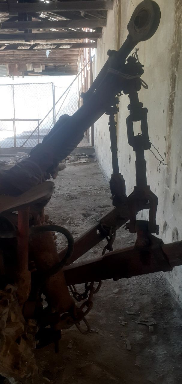 Traktor DT75 xolati yaxshi