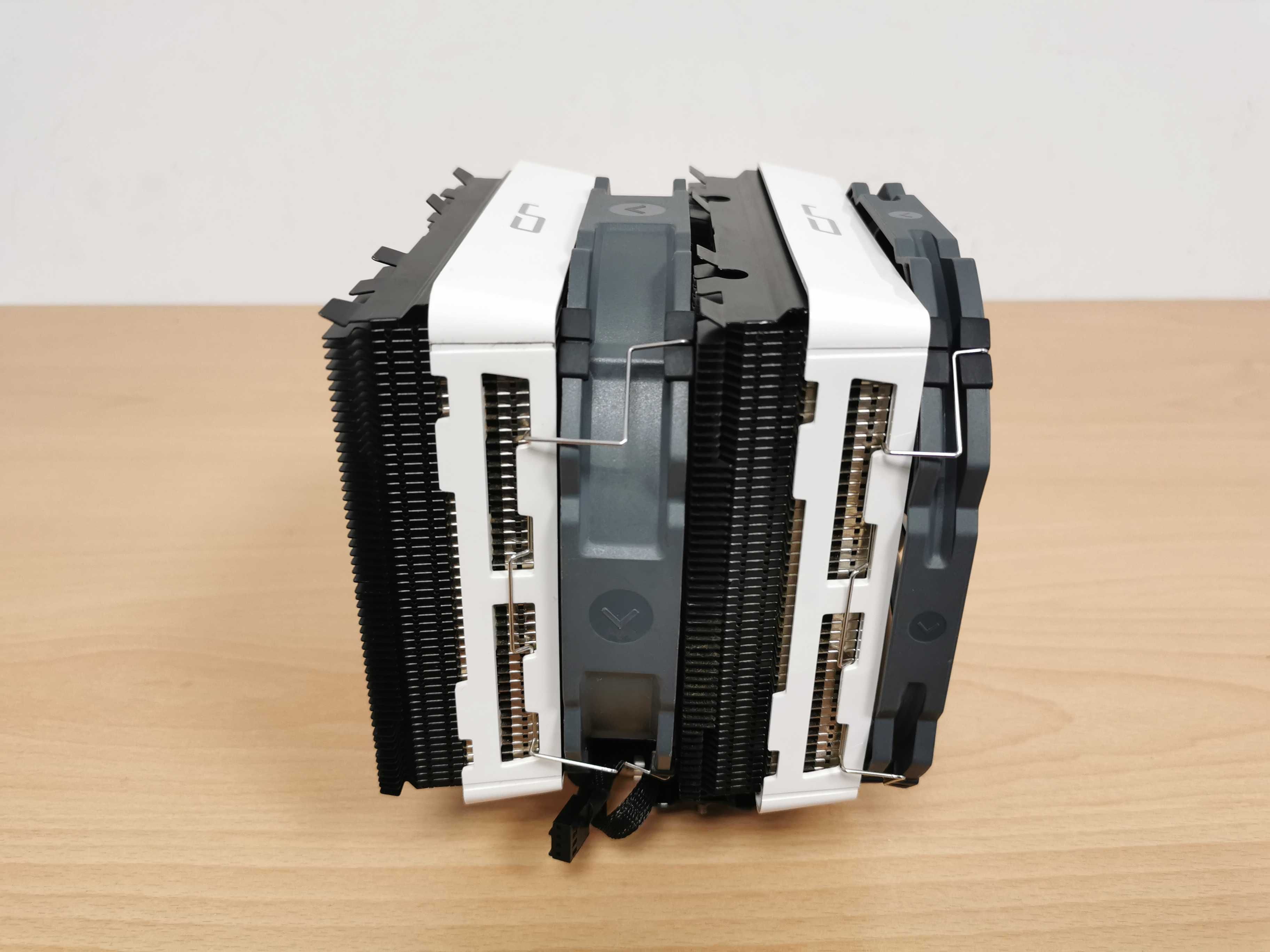 Cryorig R1 Universal охладител за AMD и Intel процесори