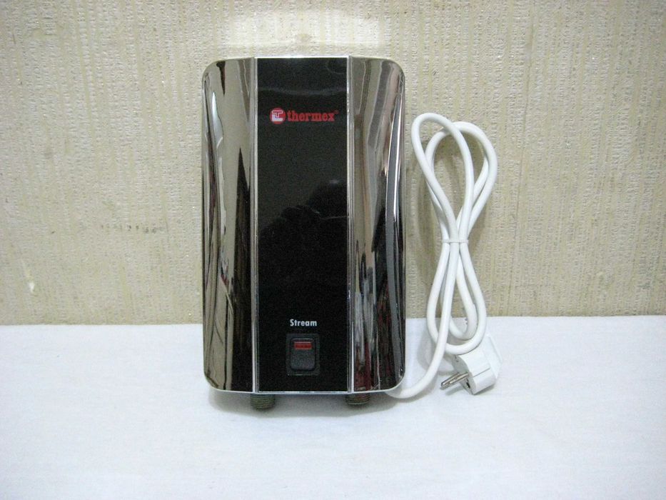 Водонагреватель проточный Thermex мини размер26х16 деярли янги холатда