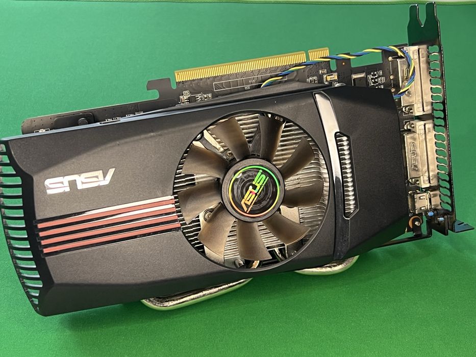 Placa video gtx 560 1gb