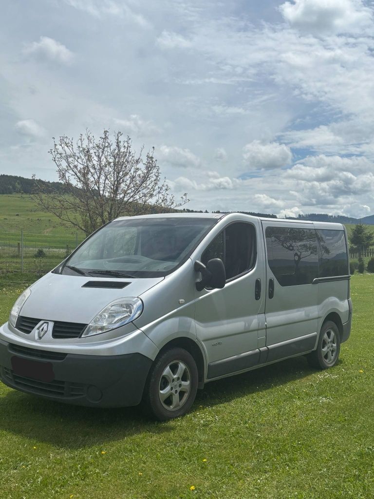 Renault trafic 2011,8+1 persoane