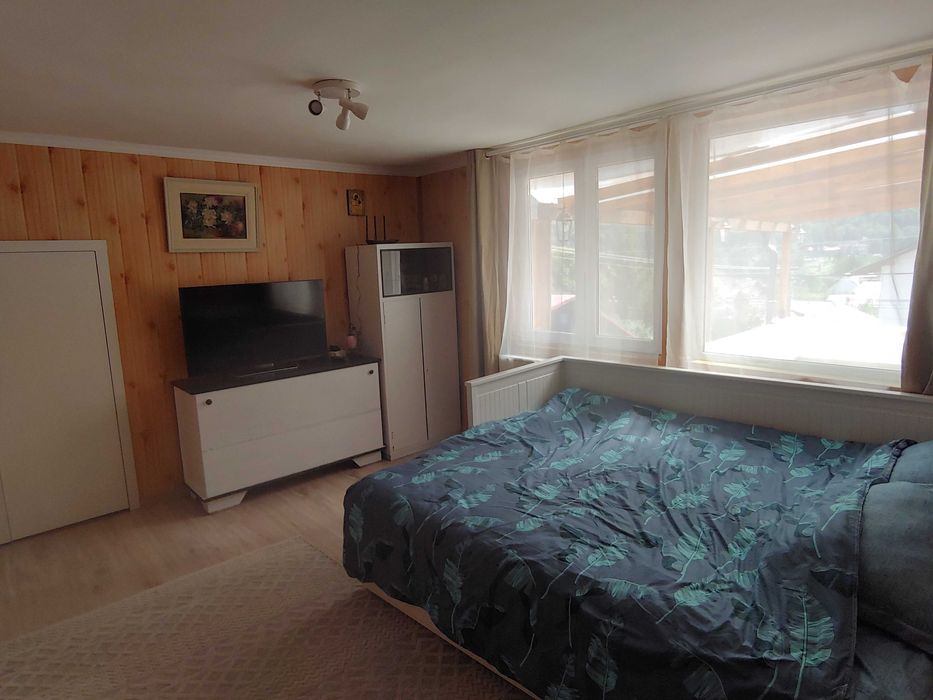 Apartament 3 camere , mobilat, 96mp,lux, Bușteni, cartier Valea Albă