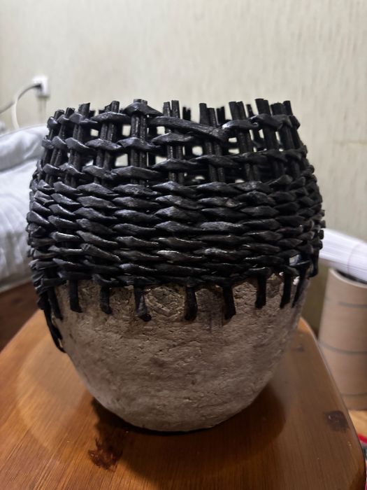 Вазы декоративные