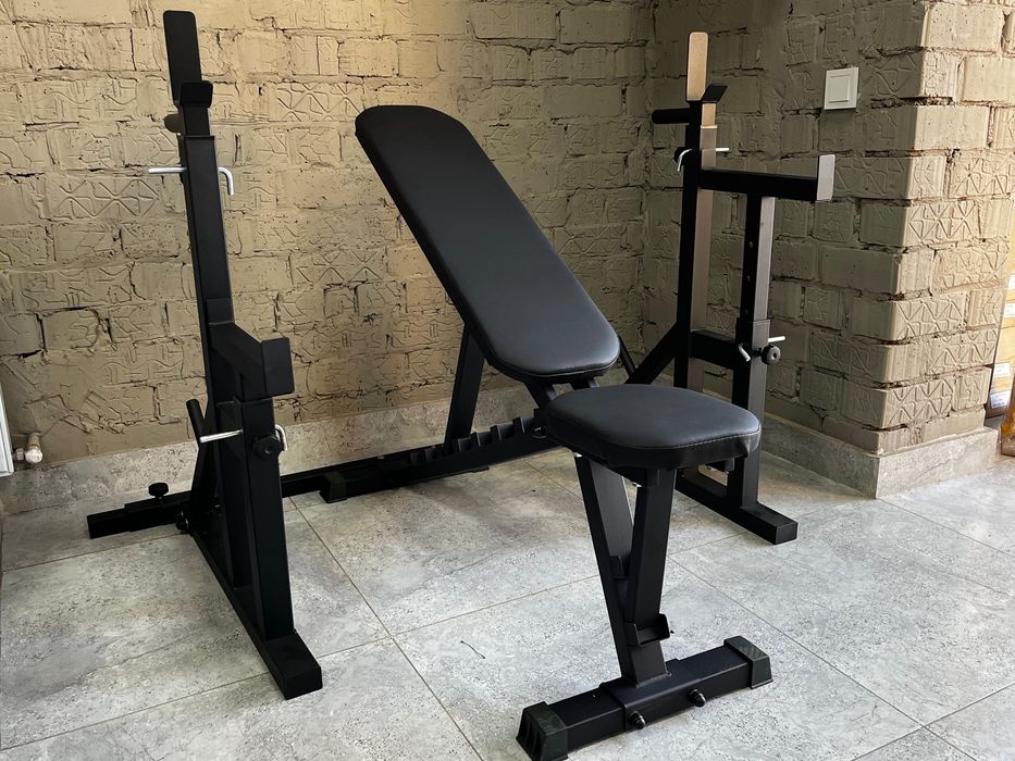 стойки для штанги и скамья для жима