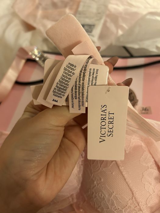 Victoria’s secret bra