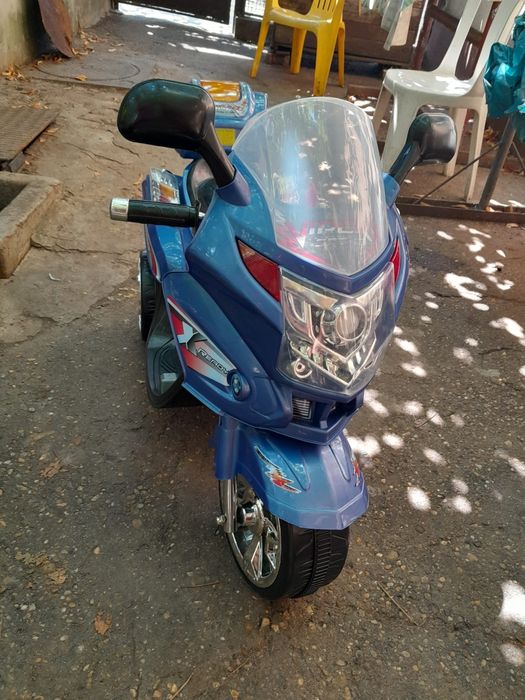 Vând scuter electric