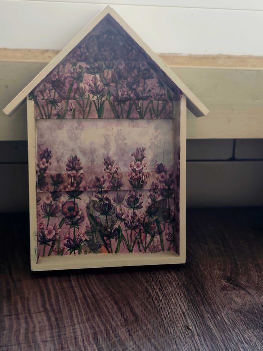 Декоративна къща за ключове