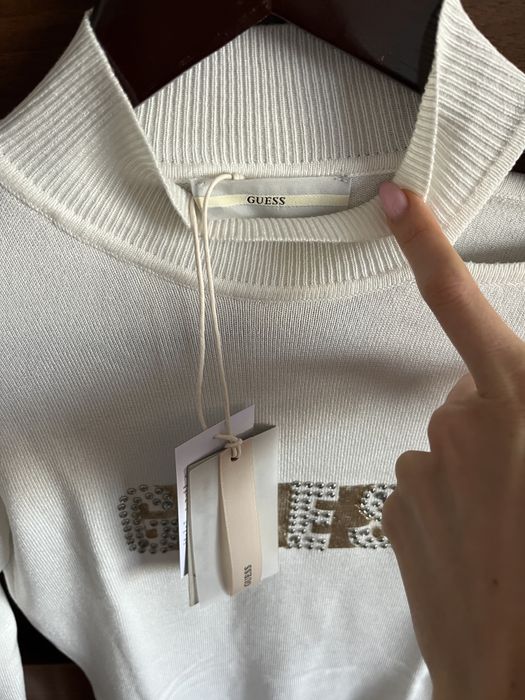 Нова с етикет блуза/финно пуловерче Guess