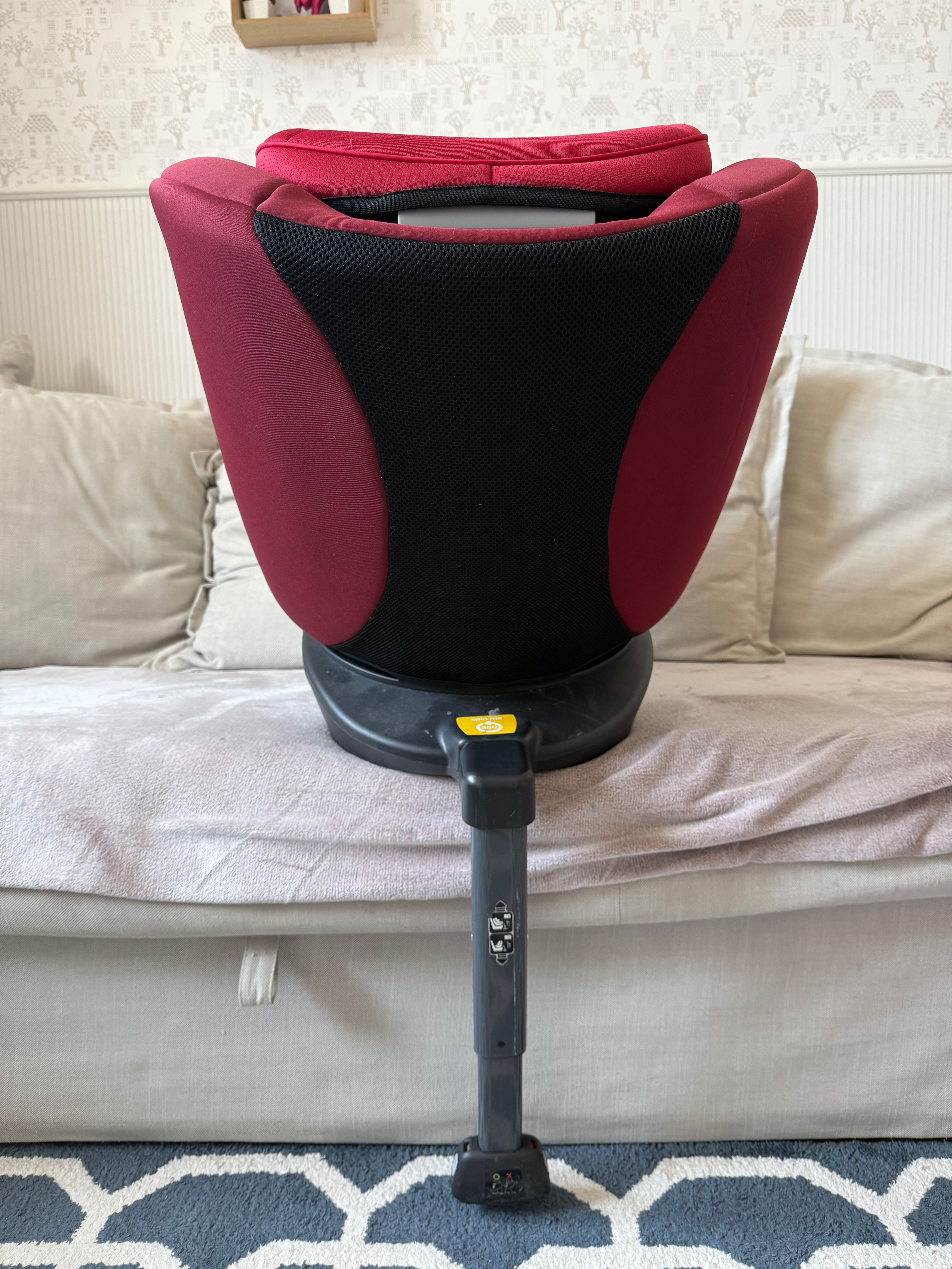 Scaun auto Joie rotativ cu ISO fix 0-18 kg