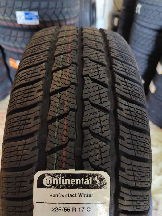 4 Нови бусови зимни гуми 225/55R17C Continental VanWinter 109T DOT1825